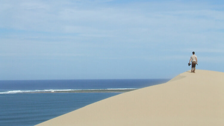 beautiful-sandboarding-dunes
